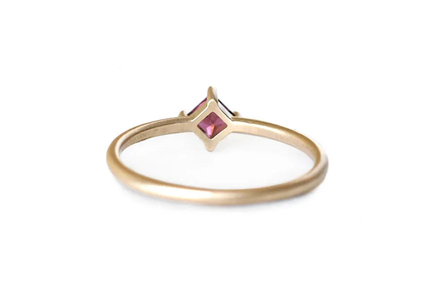 Tavi Garnet Ring